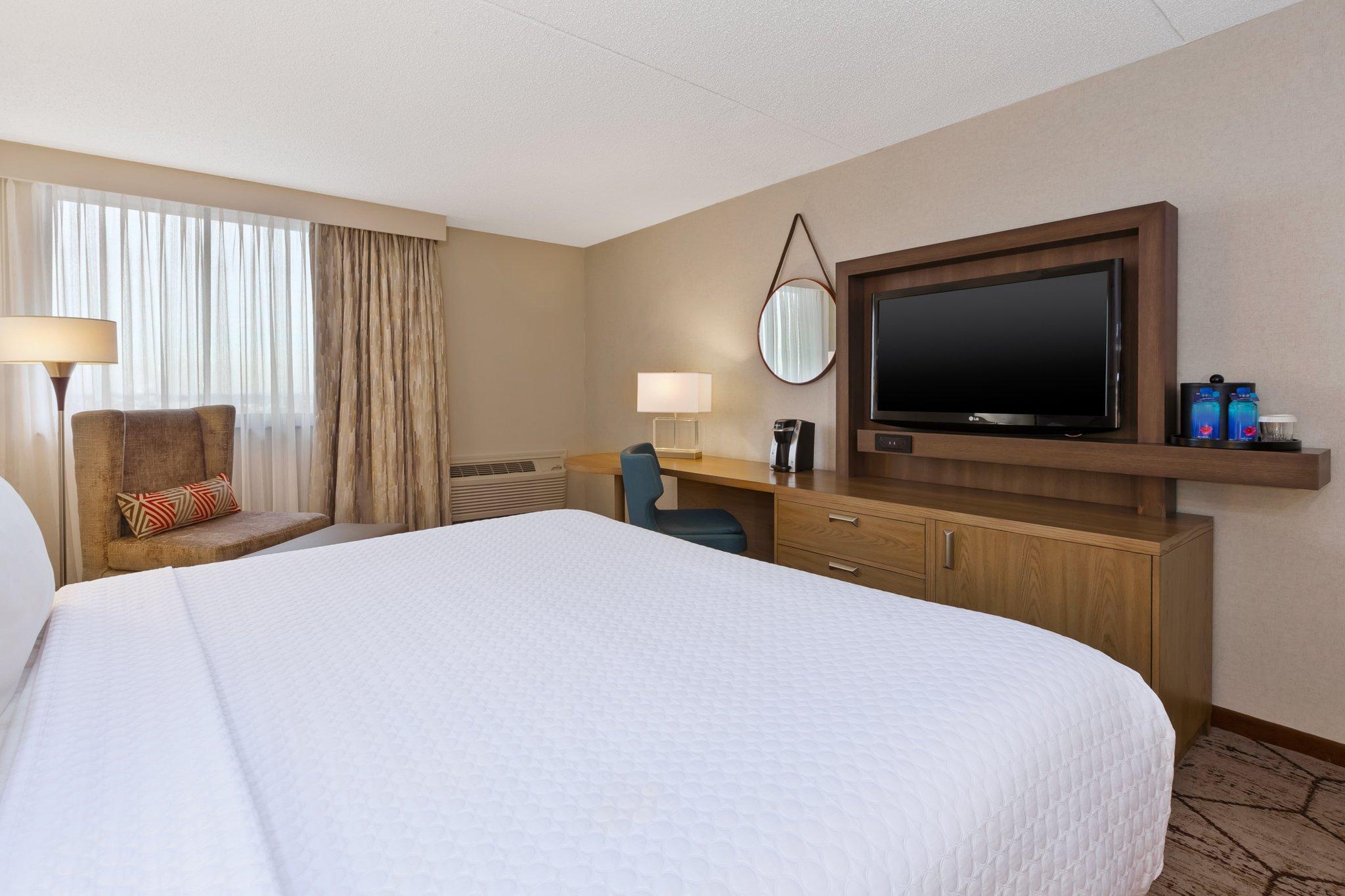Crowne Plaza Columbus North - Worthington By Ihg Hotel Exterior foto
